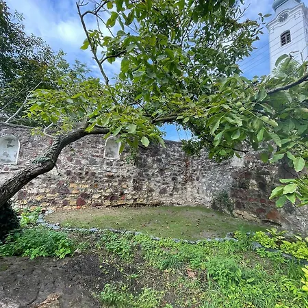 Secret Garden - Titkos Kert Ferienhaus