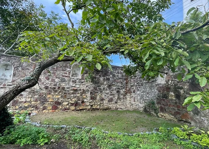 Secret Garden - Titkos Kert Nyaraló